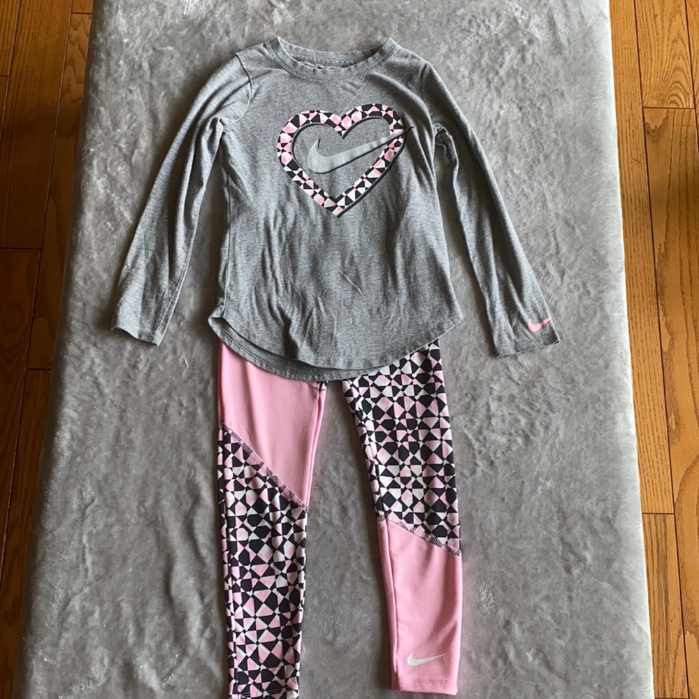 GIRLS NIKE OUTFIT